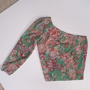 One shoulder trendy top